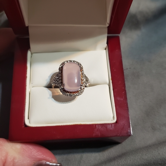 Ladies fashion purple stone ring.  New - Picture 11 of 12